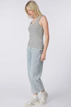 Object Top Jamie Sli