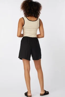 Object Top Jamie Sli