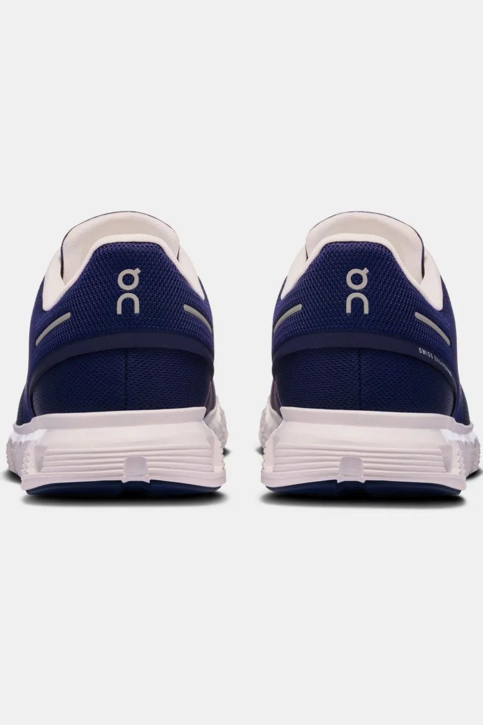 On Wandelschoenen Cloud 6