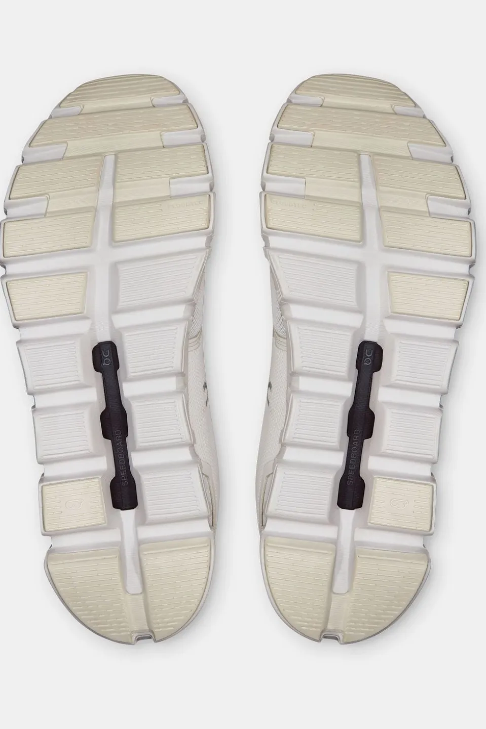 On Wandelschoenen Cloud 6