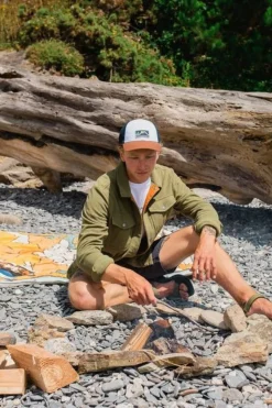 Passenger Clothing ltd Pet Made To Roam