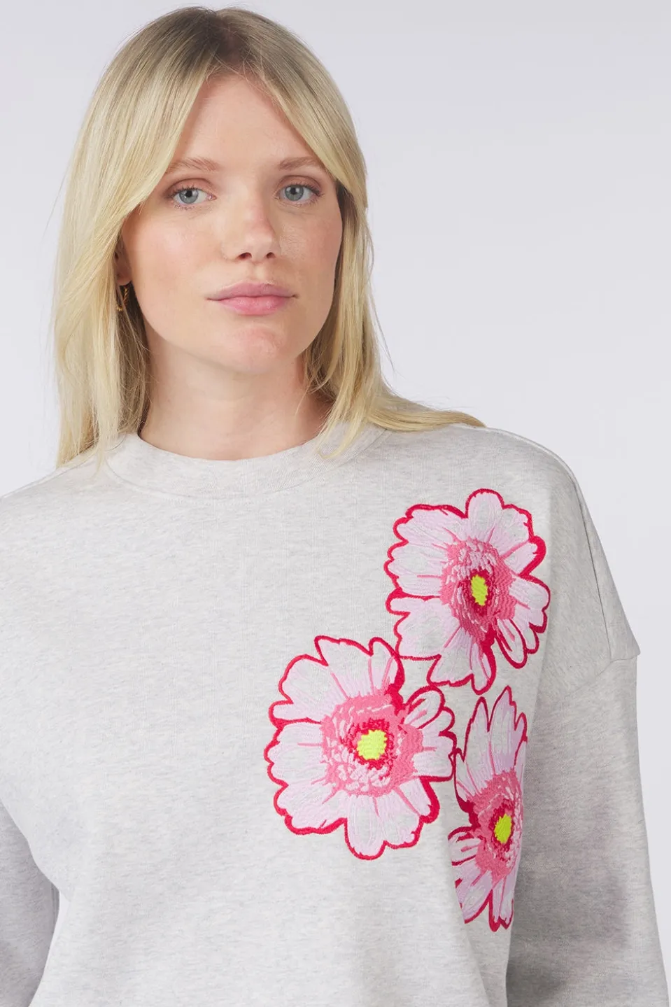Pom Amsterdam Trui Floral Grey Melange