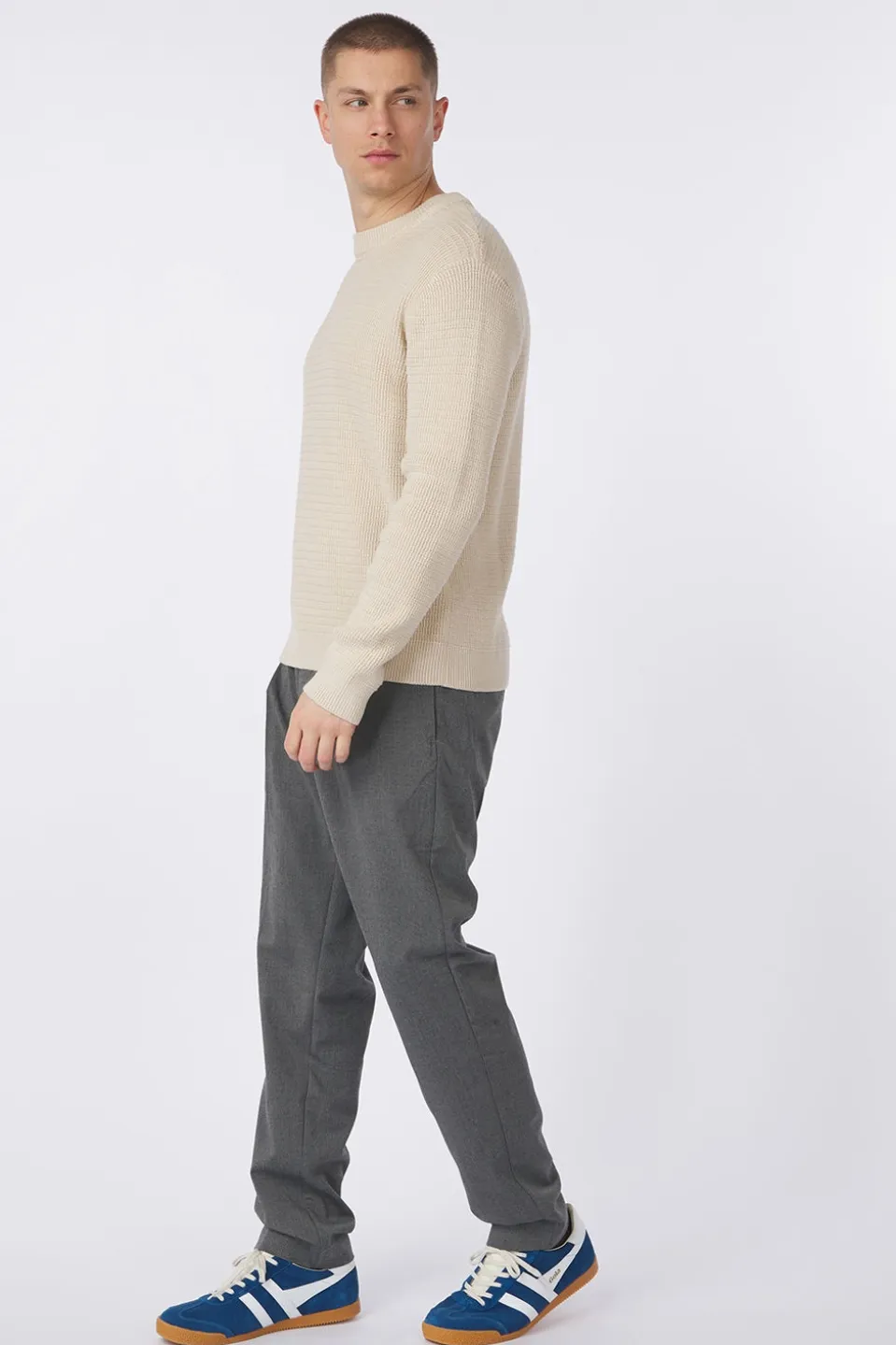 Selected Trui Theo