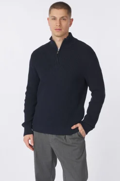 Selected Trui Theo
