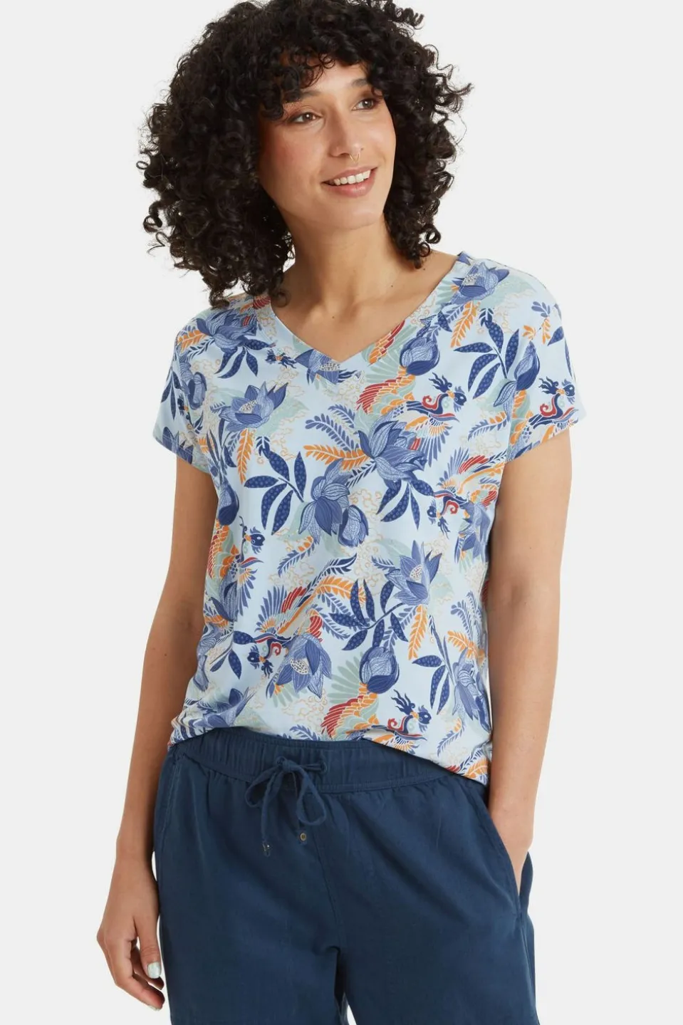 Sherpa T-Shirt Neha V-Neck Tee