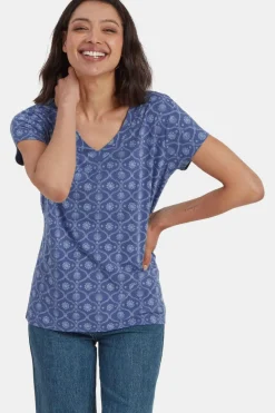 Sherpa T-Shirt Neha V-Neck Tee